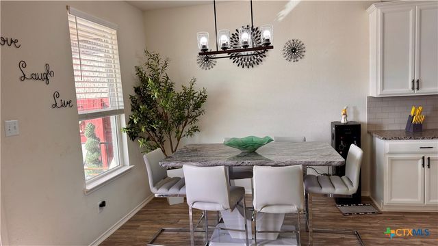 426 Eves Necklace Drive, Buda, TX 78610