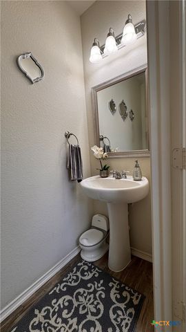 426 Eves Necklace Drive, Buda, TX 78610