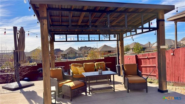 426 Eves Necklace Drive, Buda, TX 78610