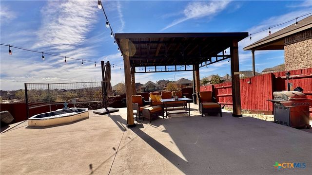 426 Eves Necklace Drive, Buda, TX 78610