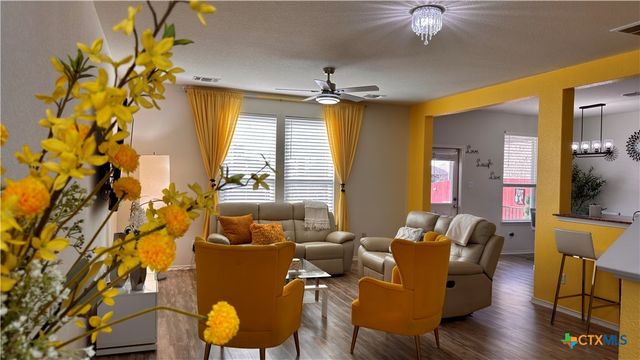 426 Eves Necklace Drive, Buda, TX 78610