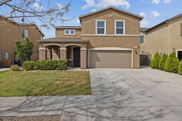 641 S Laguna Street, Visalia, CA 93292