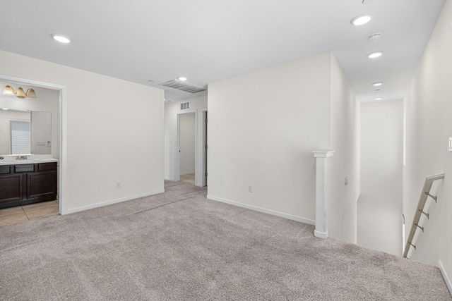 641 S Laguna Street, Visalia, CA 93292