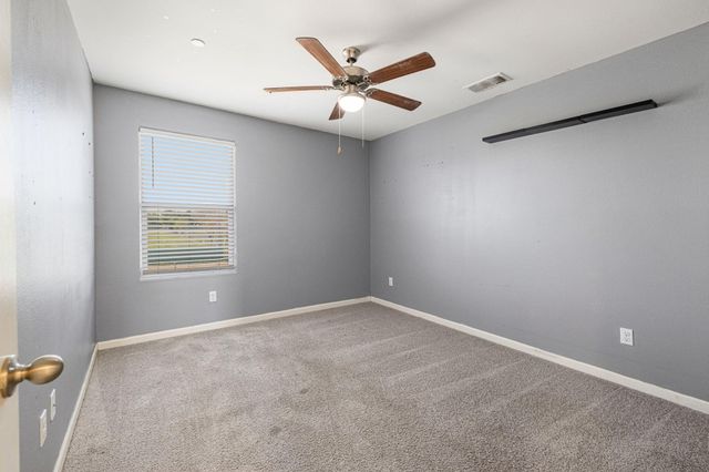 641 S Laguna Street, Visalia, CA 93292