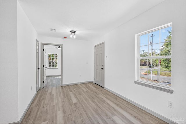 1000 N G St, Pensacola, FL 32501