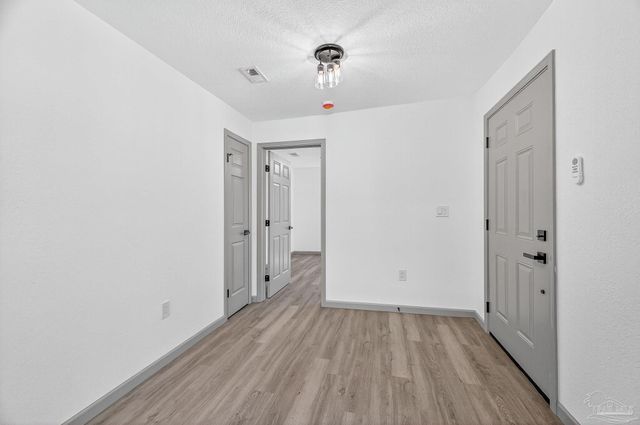 1000 N G St, Pensacola, FL 32501