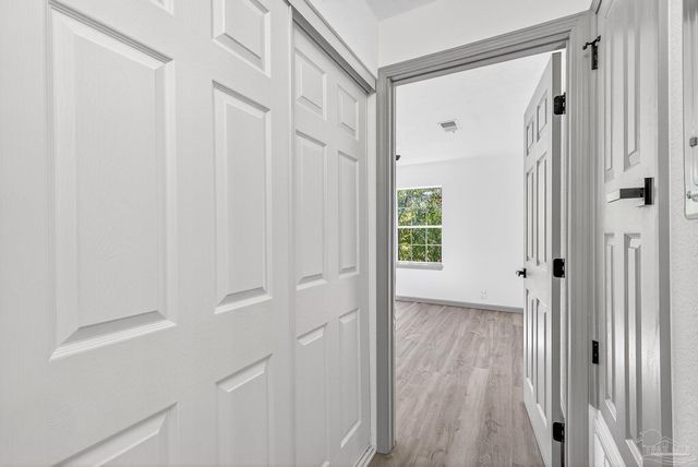 1000 N G St, Pensacola, FL 32501