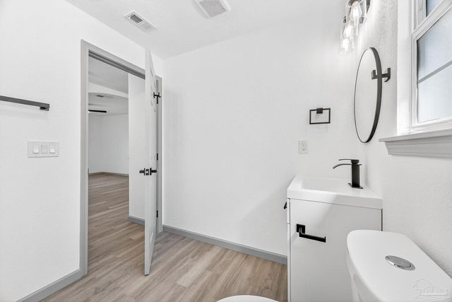 1000 N G St, Pensacola, FL 32501