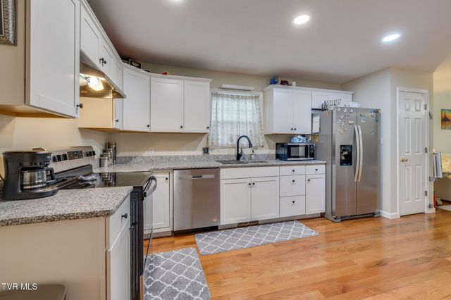 1404 New Hampshire Avenue, Bristol, VA 24201