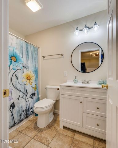 1404 New Hampshire Avenue, Bristol, VA 24201
