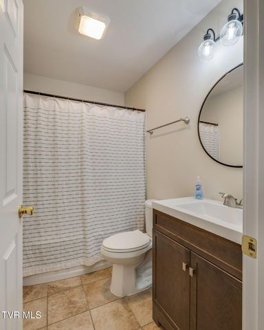1404 New Hampshire Avenue, Bristol, VA 24201