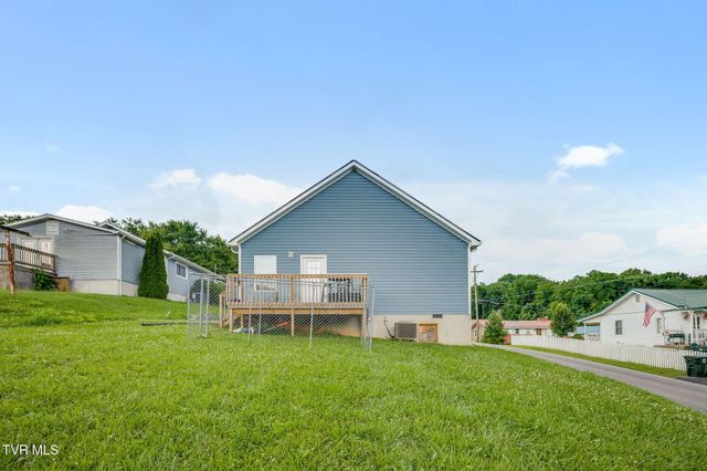 1404 New Hampshire Avenue, Bristol, VA 24201