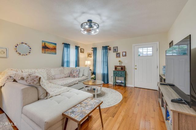 1404 New Hampshire Avenue, Bristol, VA 24201