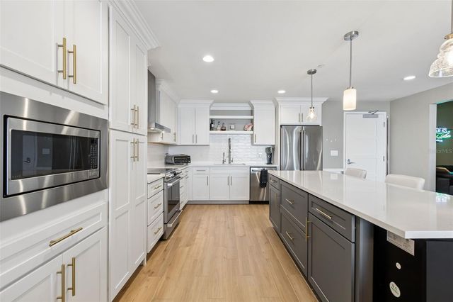 920 N OSCEOLA AVENUE 604, Clearwater, FL 33755