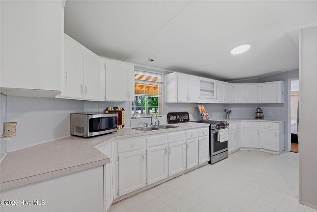 1223 Arvida Spur Road, Rocky Point, NC 28457