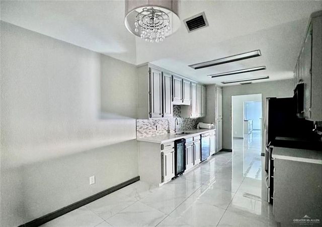 2000 5th Street 18, Mcallen, TX 78503