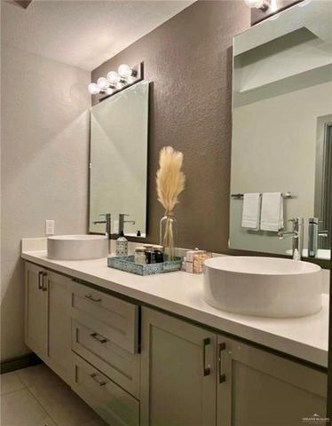 2000 5th Street 18, Mcallen, TX 78503