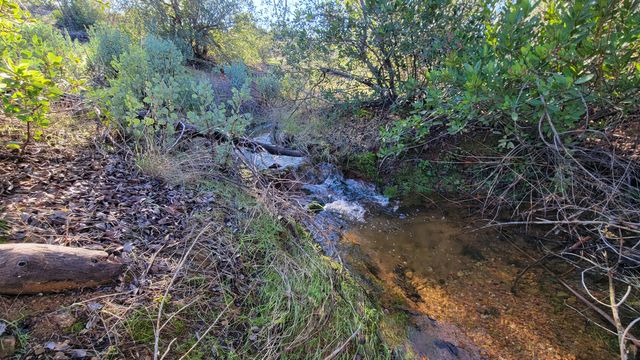 16166 Cagle Lane, Redding, CA 96001