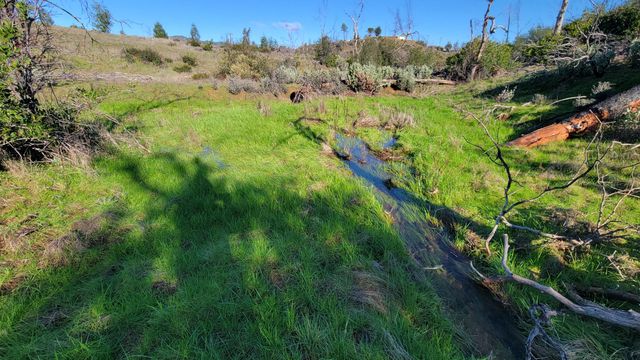 16166 Cagle Lane, Redding, CA 96001