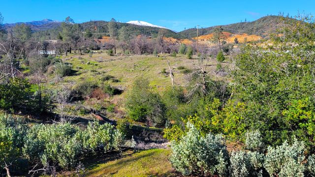 16166 Cagle Lane, Redding, CA 96001