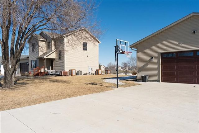 804 11th Avenue SW, Rice, MN 56367