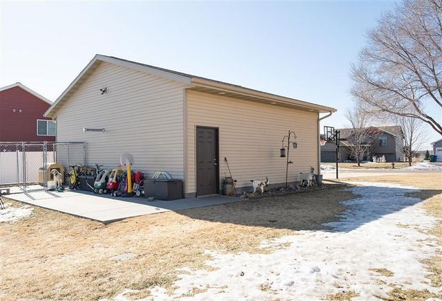 804 11th Avenue SW, Rice, MN 56367