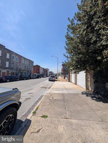 2004 FREDERICK AVE, Baltimore, MD 21223