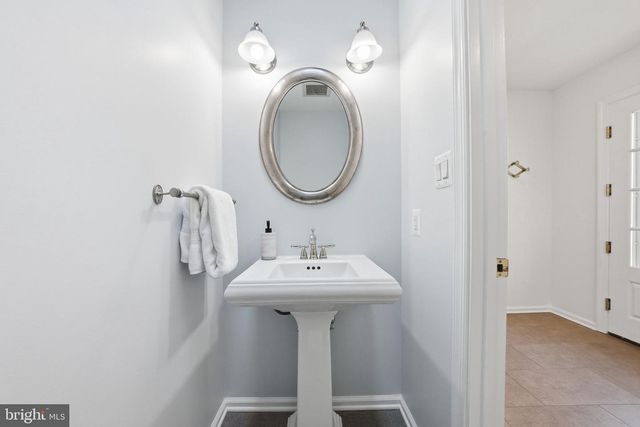 4600 RENO RD NW, Washington, DC 20008