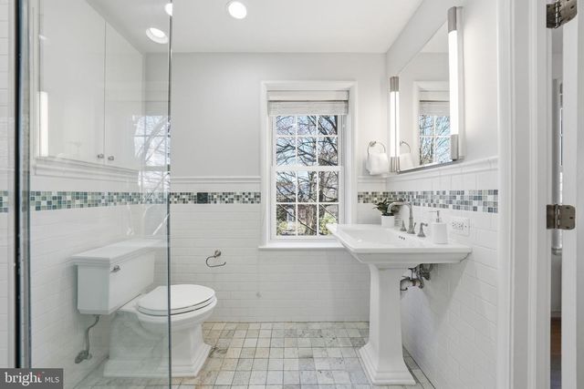 4600 RENO RD NW, Washington, DC 20008