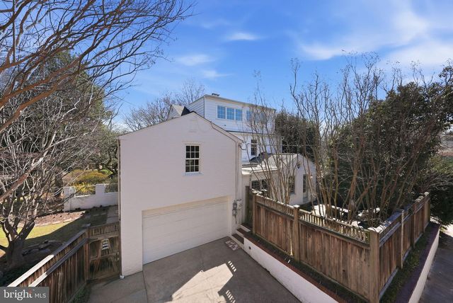 4600 RENO RD NW, Washington, DC 20008