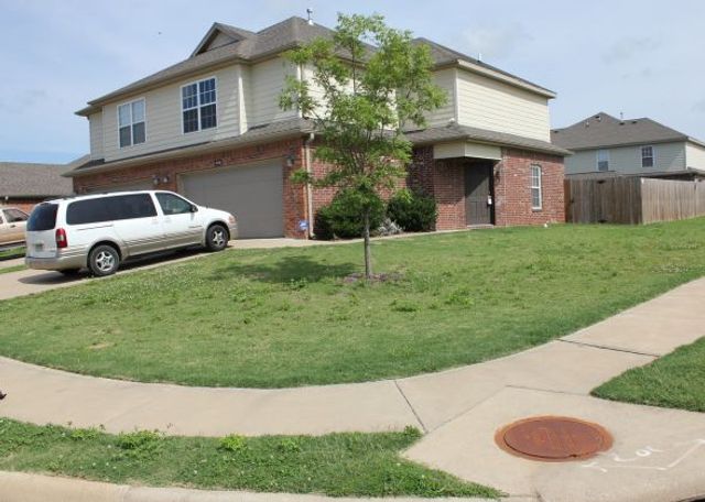 830 Oakwood Court, Centerton, AR 72719