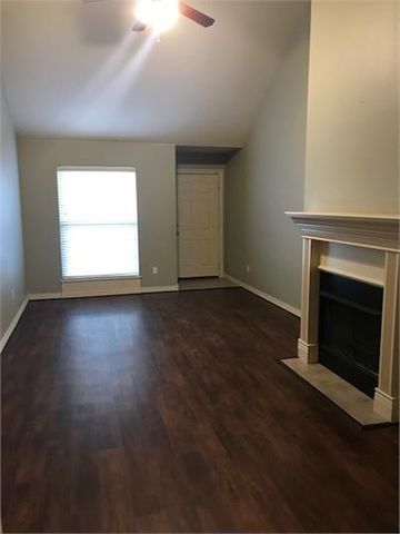 830 Oakwood Court, Centerton, AR 72719