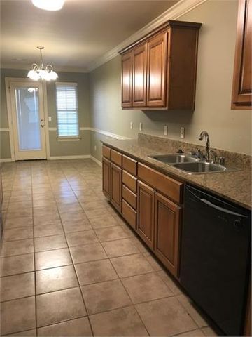 830 Oakwood Court, Centerton, AR 72719