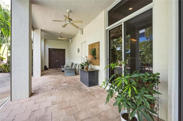 576 96th AVE N, Naples, FL 34108