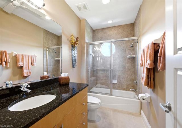 576 96th AVE N, Naples, FL 34108