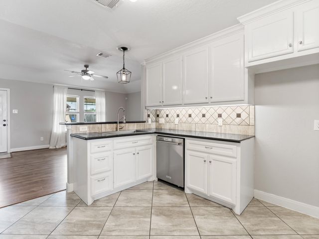 11302 Audrey Drive, Needville, TX 77461