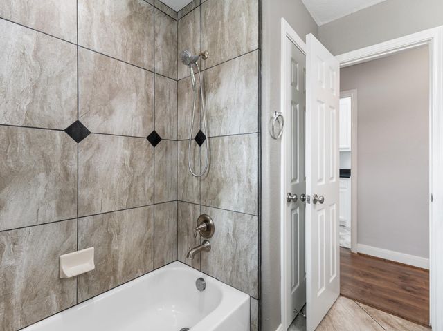 11302 Audrey Drive, Needville, TX 77461
