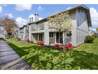 650 HARLOW Rd 115, Springfield, OR 97477