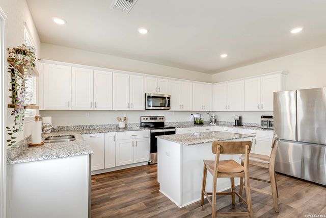 10203 Band Wagon, Converse, TX 78109