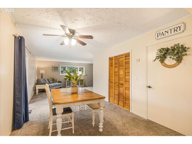 2604 Se 176th Pl, Portland, OR 97236