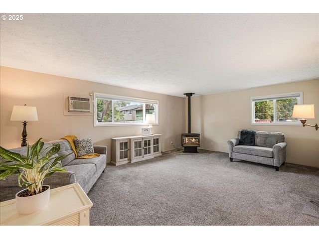 2604 Se 176th Pl, Portland, OR 97236