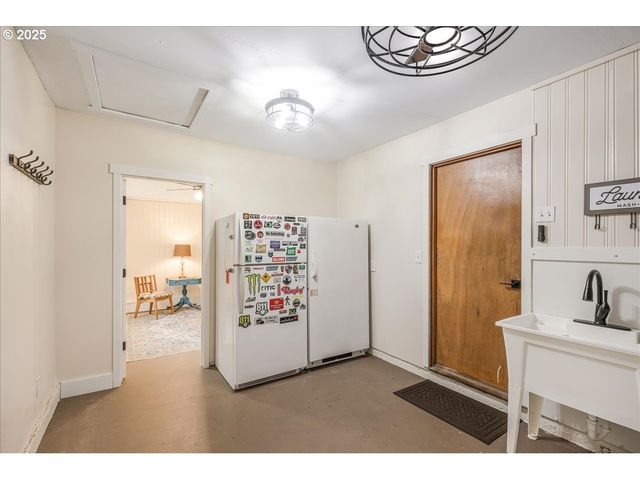 2604 Se 176th Pl, Portland, OR 97236