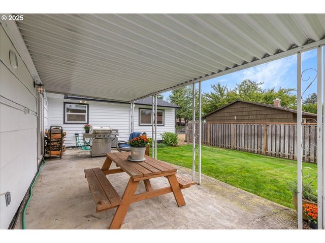 2604 Se 176th Pl, Portland, OR 97236
