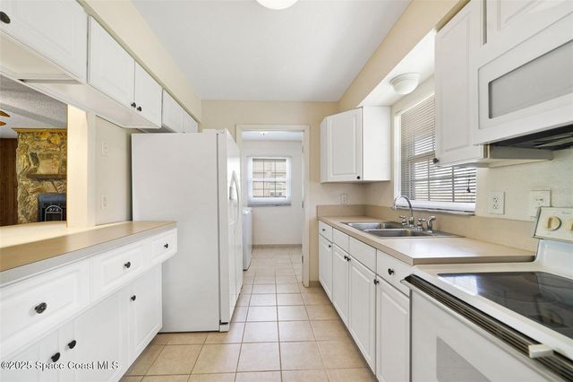 271 Bali Street SE, Palm Bay, FL 32909