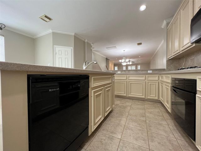 1323 Oneil Street, Houston, TX 77019