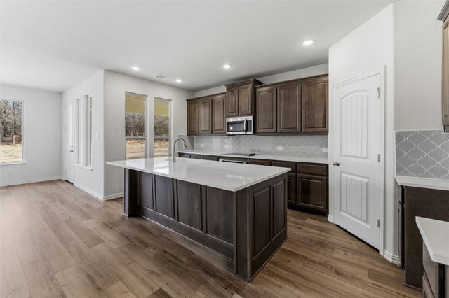 148 Oak Grove Way, Springtown, TX 76082
