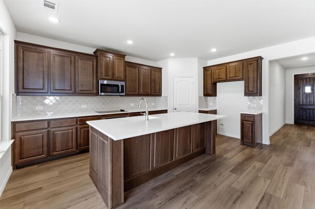 148 Oak Grove Way, Springtown, TX 76082