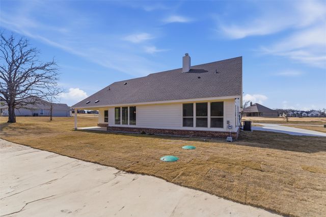 148 Oak Grove Way, Springtown, TX 76082