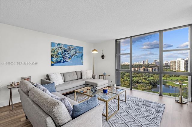 20301 W Country Club Drive 1623, Aventura, FL 33180