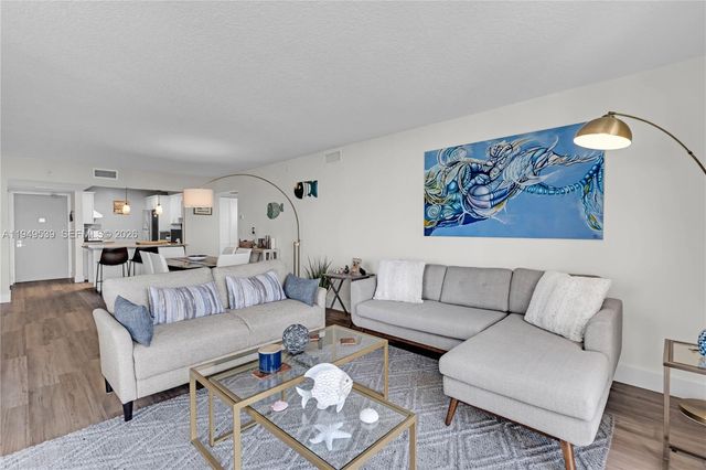 20301 W Country Club Drive 1623, Aventura, FL 33180
